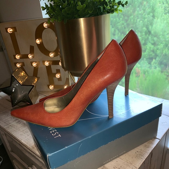 orange pumps heels